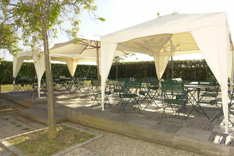La Bonne Etape Hotell Évreux Exteriör bild