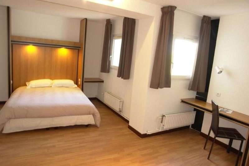 La Bonne Etape Hotell Évreux Exteriör bild